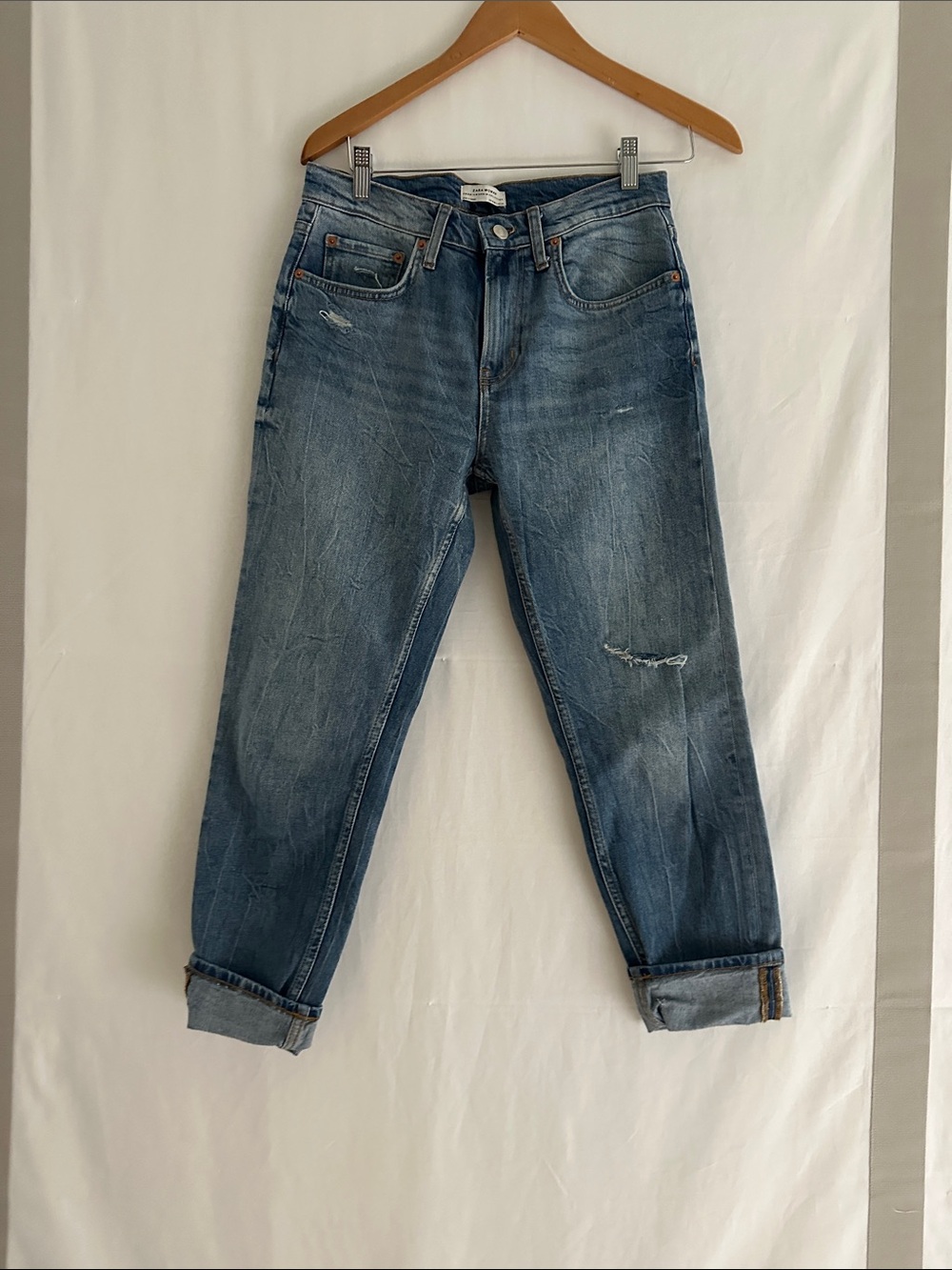 Zara Women's Faded Blue Boyfriend Jeans